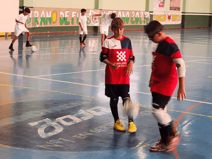 El equipo de fútbol sala 'Flexicel Teams Alevin